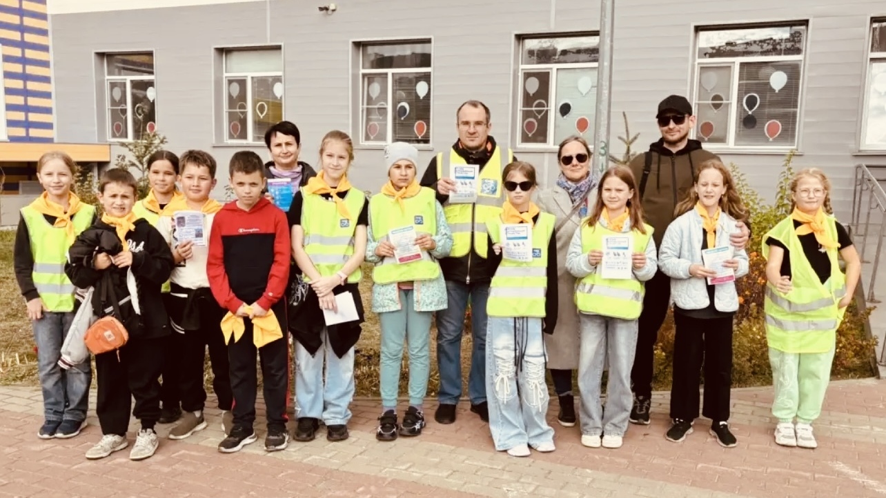Отряд ЮИД «Молодые рулевые» принял участие во Всероссийской акции «Внимание дети!»